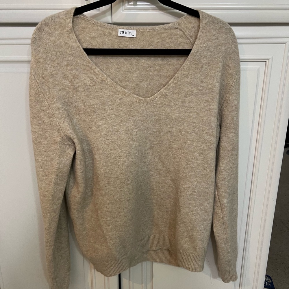 Zyia Active sweater